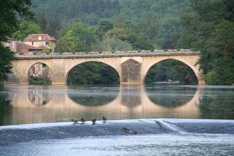 Pont de pierre sur l'Aveyron
